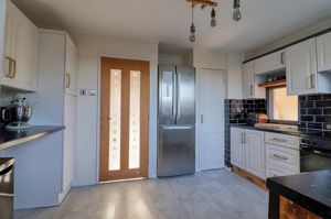 Kitchen- click for photo gallery